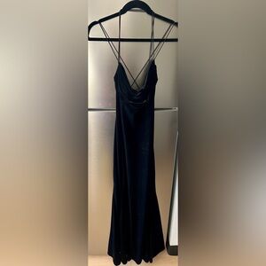 City Triangles Black Slinky Criss Cross Back Midi Dress – Flowy & Stretchy